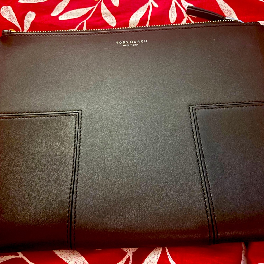 Tory Burch Block T medium pouch